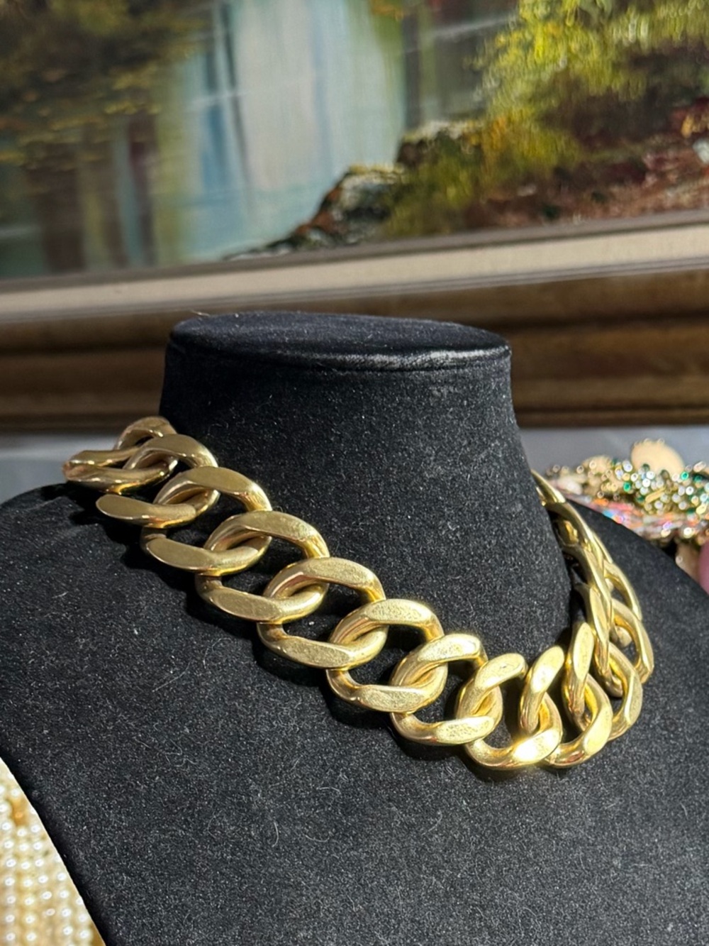 Vintage Gold Tone Chunky Curb Chain Necklace - Picture 2 of 4